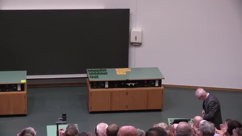 Thumbnail for Warum gibt es Wasser auf der Erde? Ein Blick in die Geburtsstätte von Sternen und Planeten